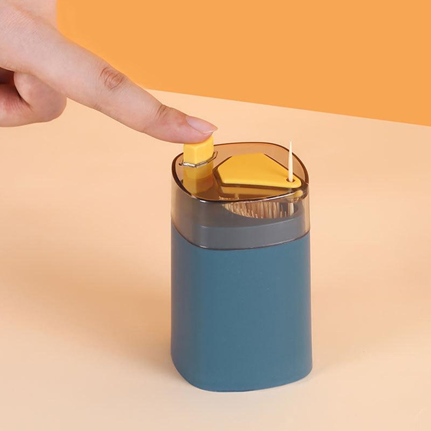 Automatic toothpick dispenser Automatic toothpick dispenser
